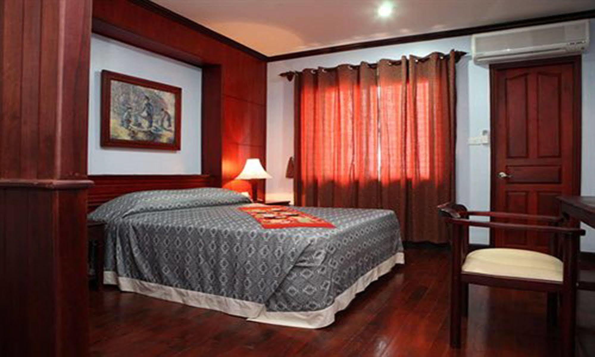 Vansana Riverside Hotel Vientiane Exterior foto